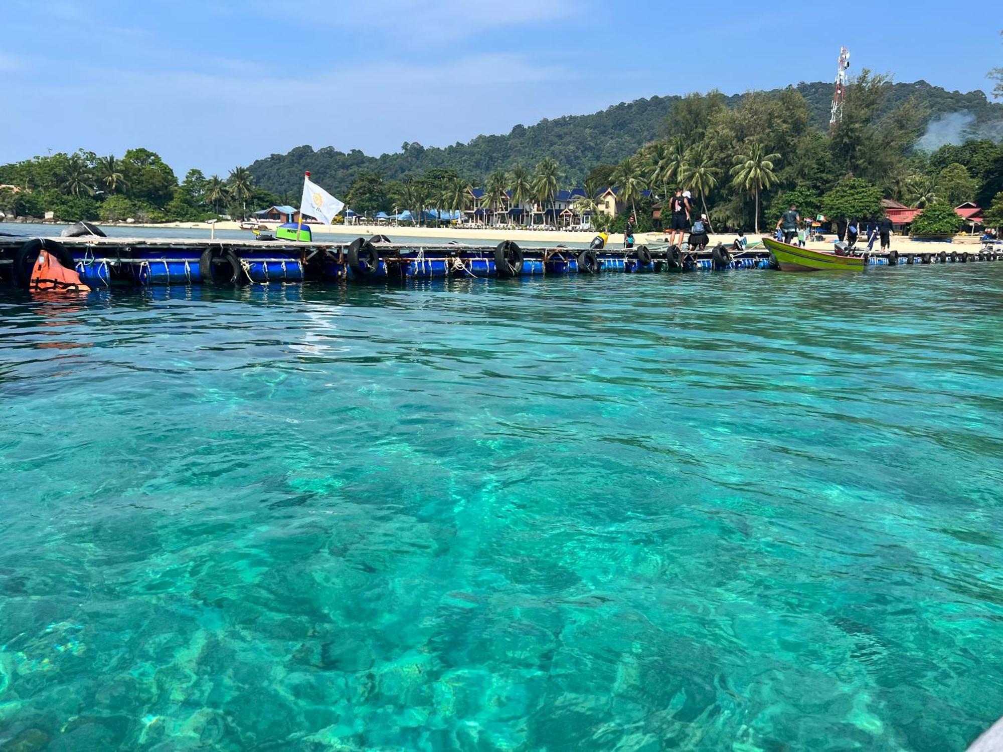 Mama'S Chalet Pulau Perhentian Besar Kampong Pasir Hantu Exterior photo