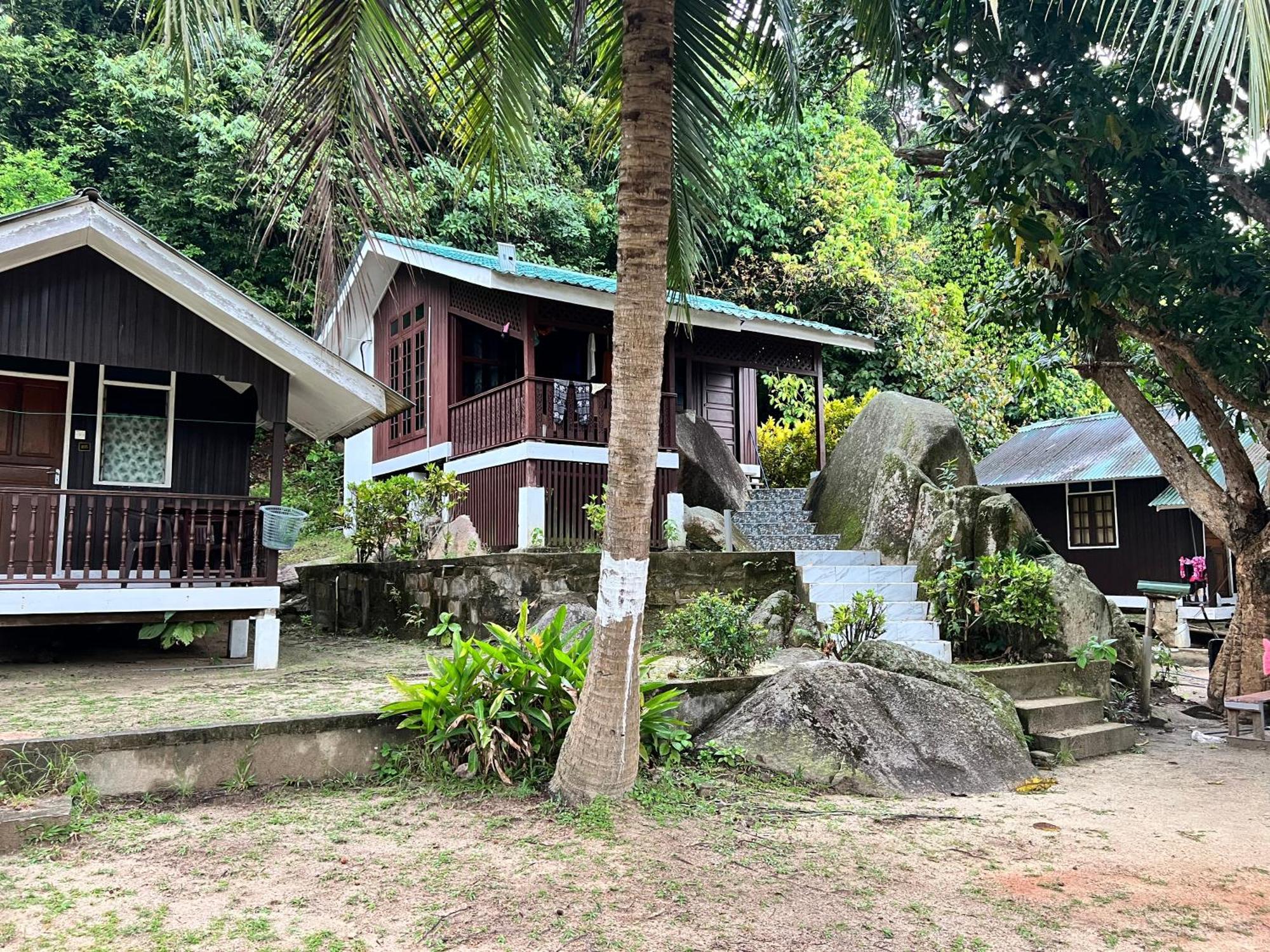 Mama'S Chalet Pulau Perhentian Besar Kampong Pasir Hantu Exterior photo