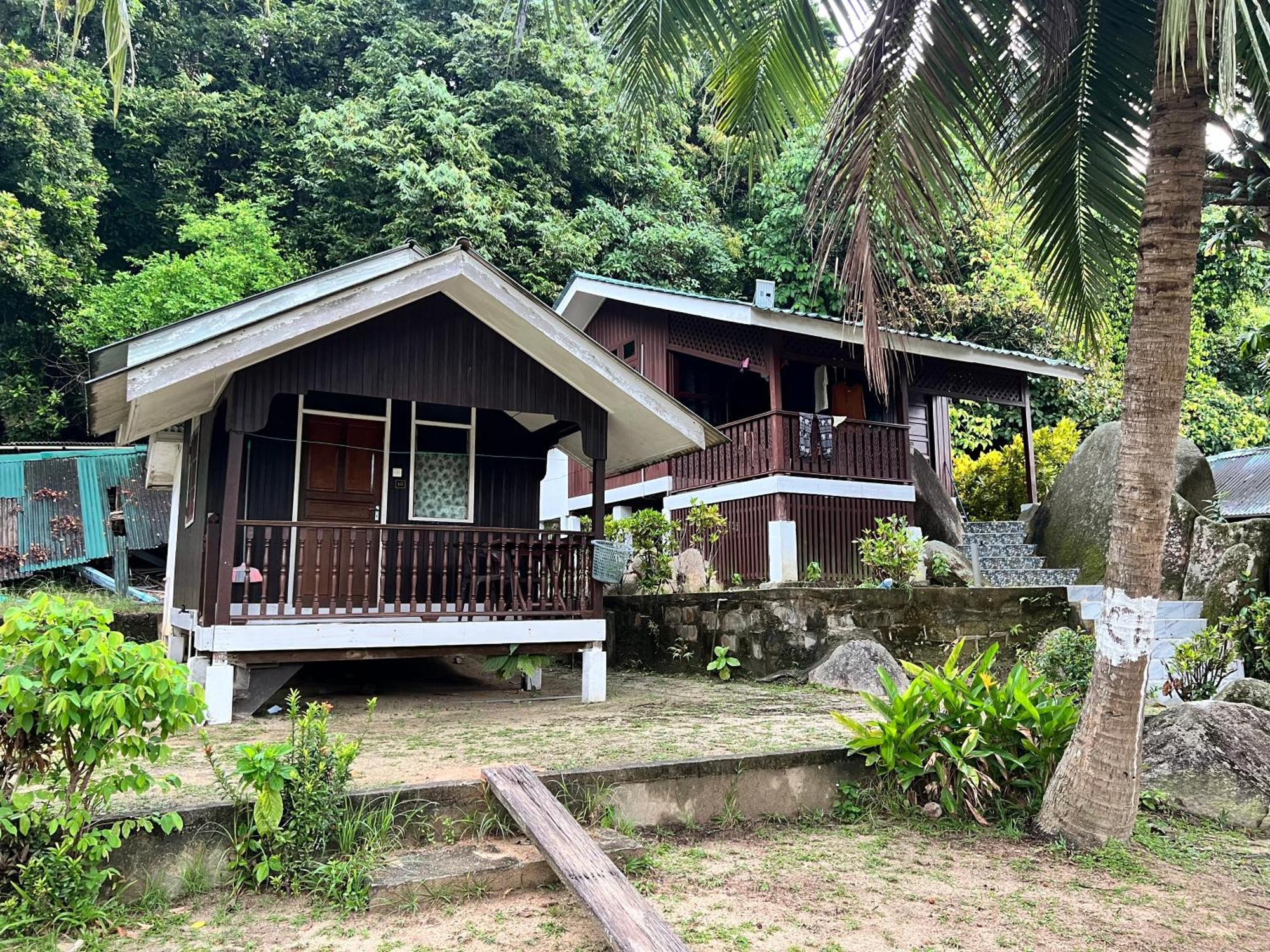 Mama'S Chalet Pulau Perhentian Besar Kampong Pasir Hantu Exterior photo